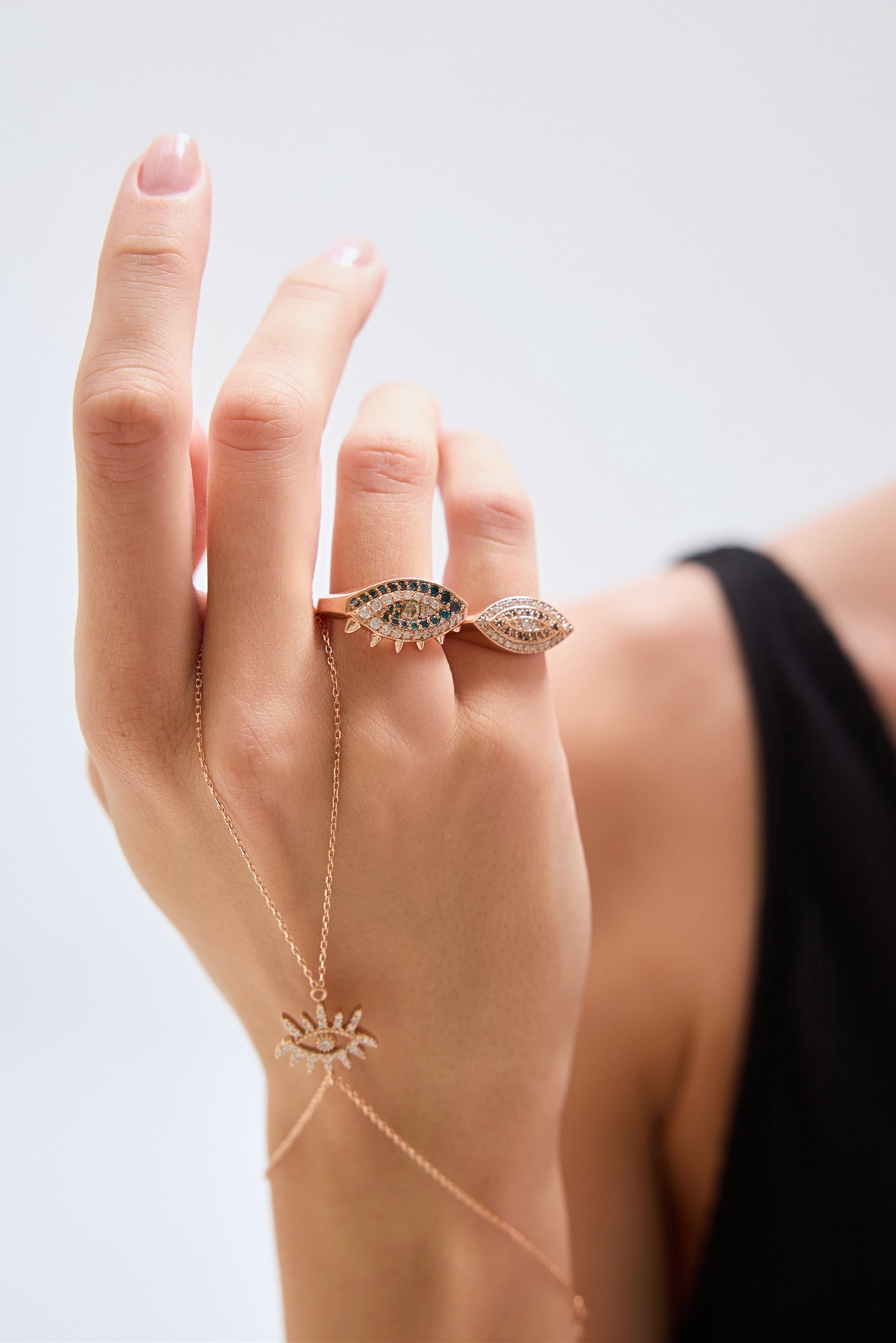 Lucky Eyes Diamond Ring