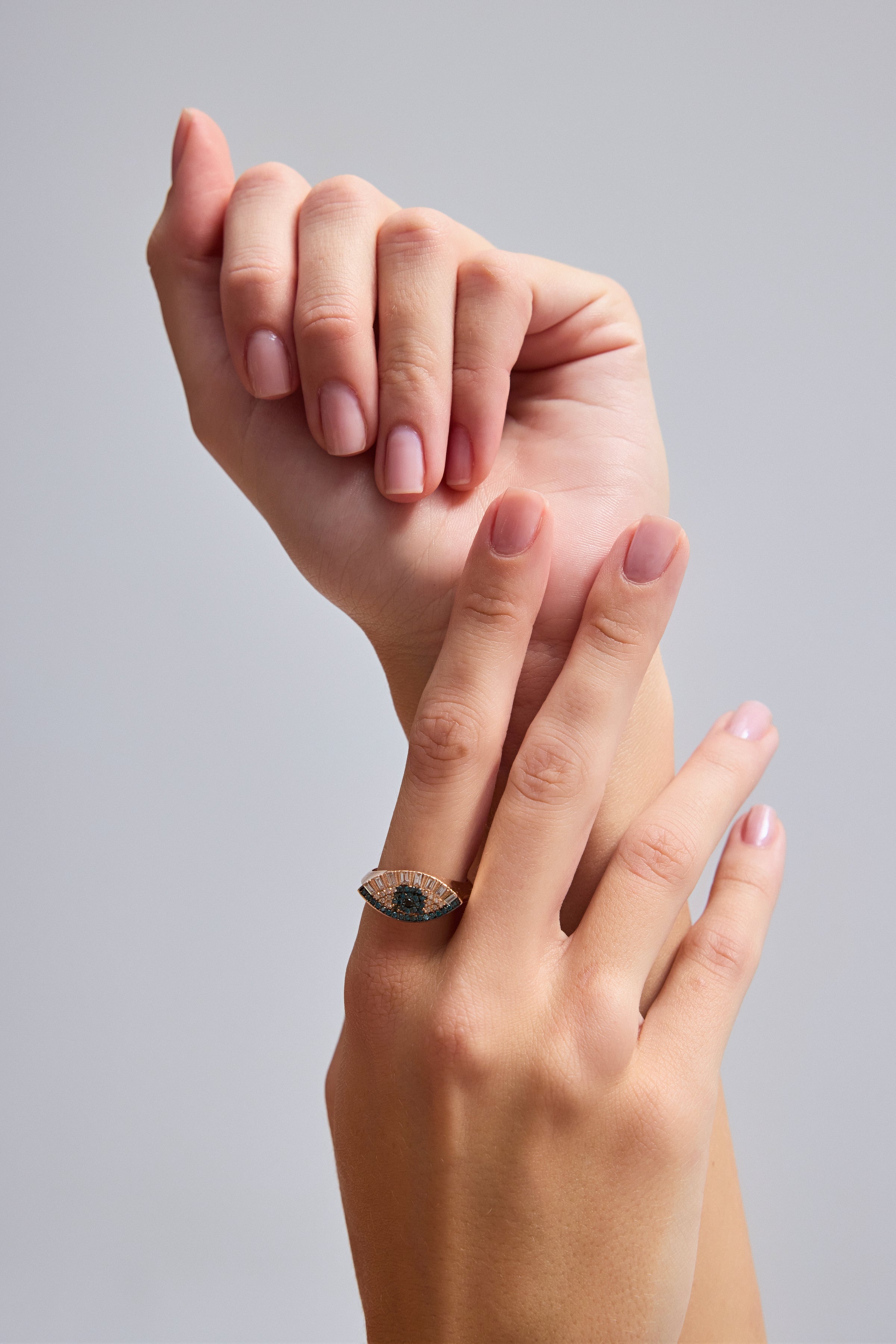 Lucky Eyes Baquet Diamond Ring