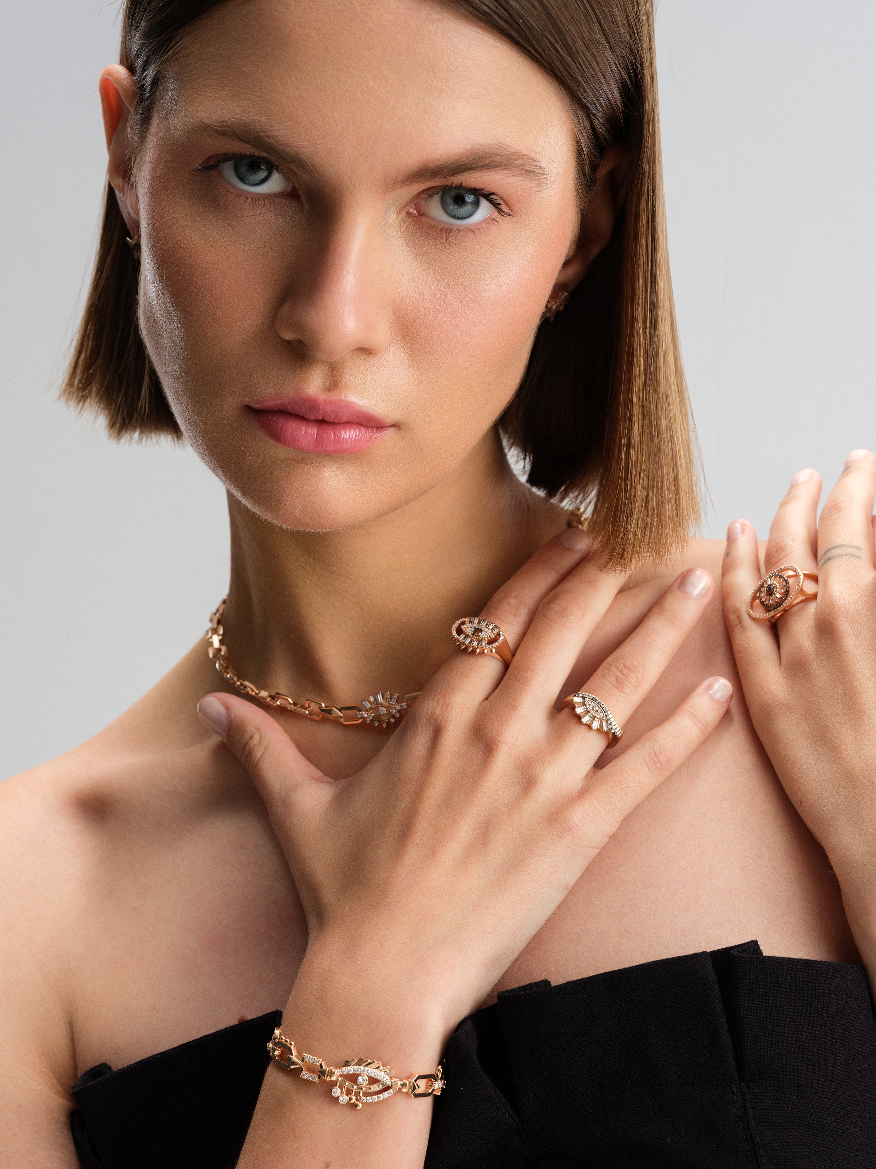 LUCKY EYES DIAMOND BRACELET