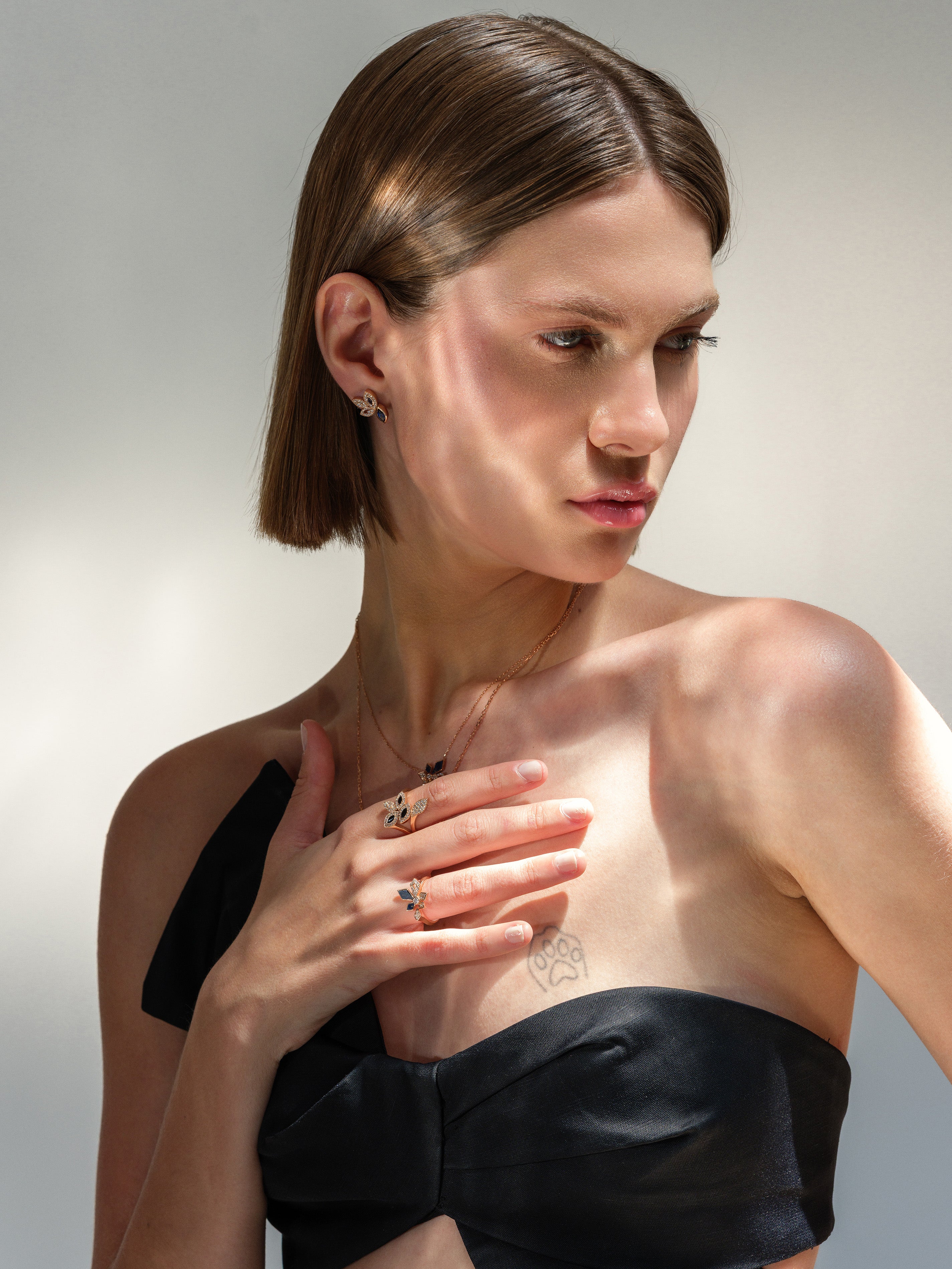 FIORE DIAMOND WITH SAPPHIRE EARRING