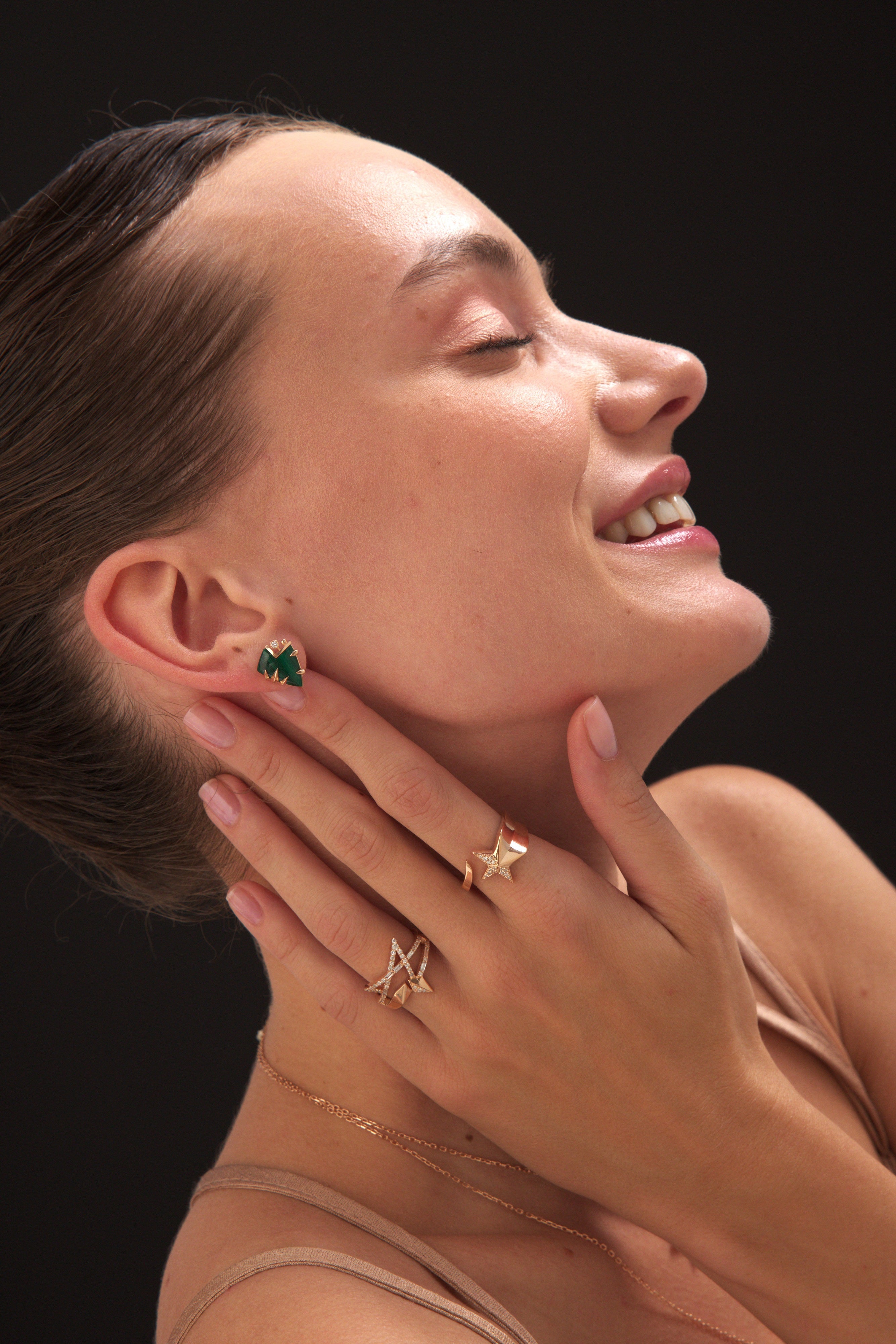 STERN DIAMOND WITH MALACHITE SINGLE EARRING