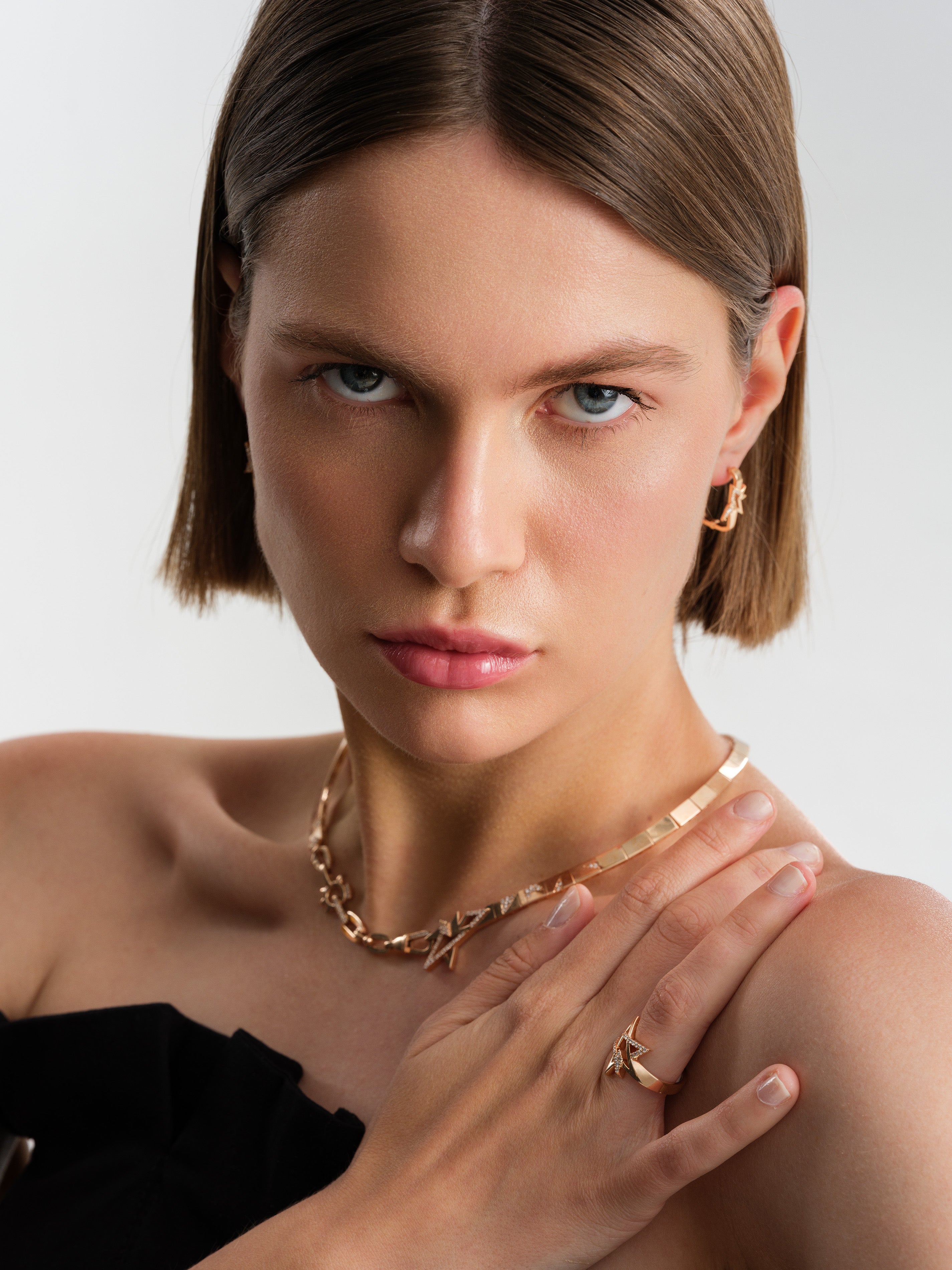 STERN DIAMOND  NECKLACE