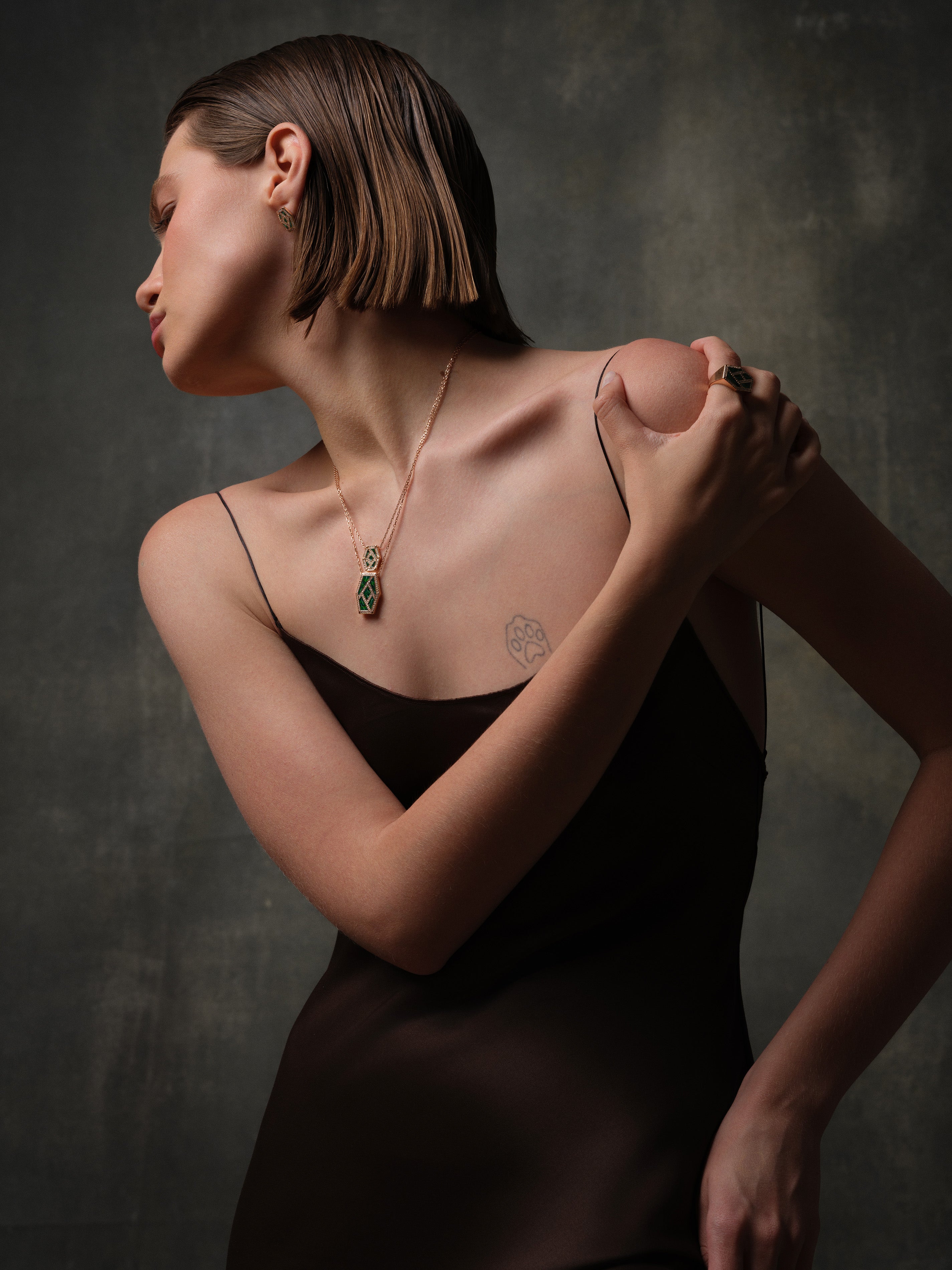 INTERSECTION DIAMOND GREEN ENAMEL NECKLACE